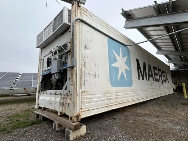 s-l1600-5-13 Maersk Used 40ft Cold Storage Reefer Container – Model CCR18060